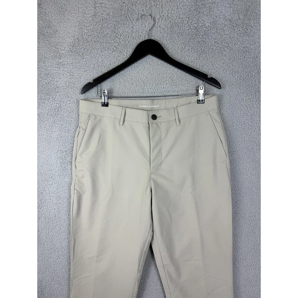 Banana Republic Mens 34x34 Beige Slim Fit Tapered Polyester Chino Golf Pants